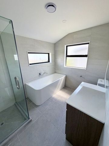 Brand new, ready to go - Photo 4