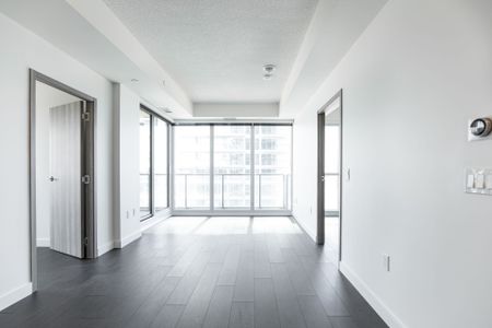 For Lease - 85 Mcmahon Drive Unit# 1612, Toronto, Ontario - Photo 2