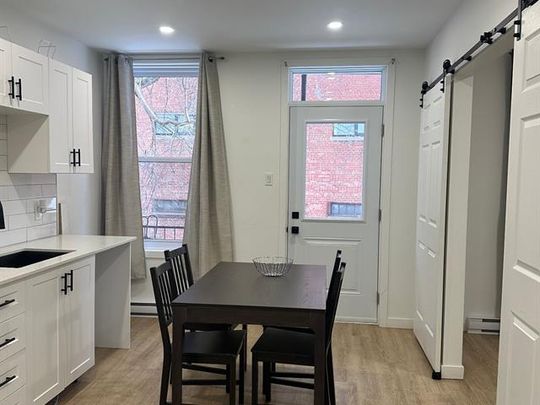 2110 Rue Harmony - Photo 1