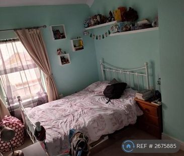 2 bedroom terraced house to rent - Photo 4