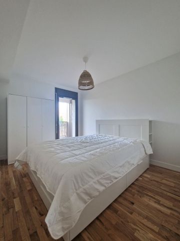 Location Appartement 2 pièces 45m² NANTERRE 92000 - Photo 4