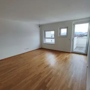 Helle, Ruhige Wohnung mit 10m² Balkon, im 5.OG, 2 Min zur U1, Kagraner Platz - Foto 2