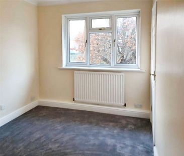 2 bedroom maisonette to rent - Photo 4