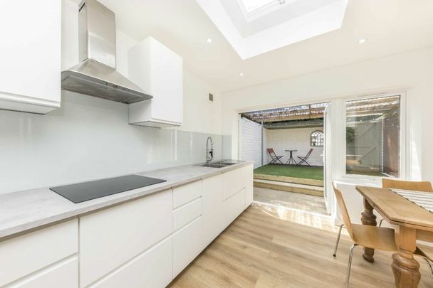 Gilmore Road, SE13, London - Photo 1