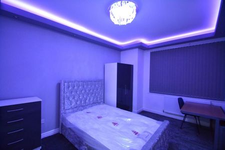 6 bedroom house to rent - Photo 5