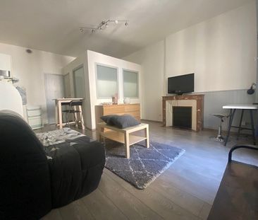Location Appartement 1 pièce 29m² - Photo 2