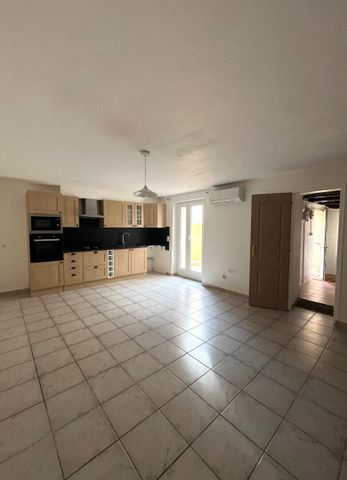 EYRAGUES - Maison de village avec 3 chambres et cour., - Photo 2