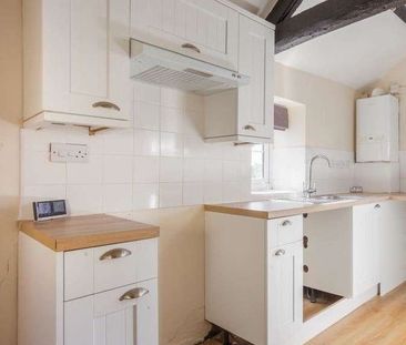 A well-presented two-bedroom semi-detached home featuring an enclos... - Photo 6