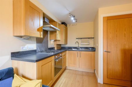 Windsor Court, York, YO31 7RY - Photo 4