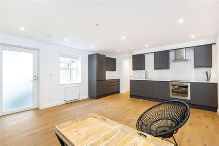 A lovely one bedroom flat in a unique development in Wimbledon. - Photo 4