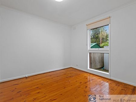 Neat & Tidy 2 Bedroom Unit..... - Photo 3