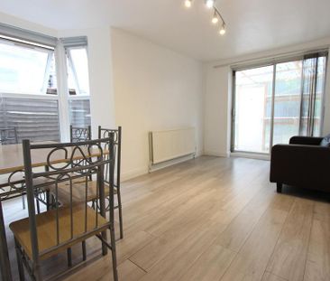 1 bedroom flat to rent - Photo 2
