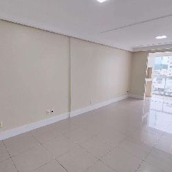 Rua Emerson Ferrari, 28, São José - Foto 1