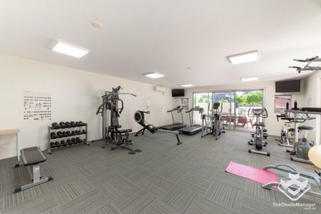 2 Bed 2 Bath UNFURNISHED Pet Friendly Apartments at Ciana - Photo 5