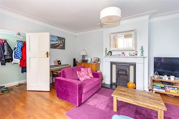 4 bedroom detached house to rent - Photo 1