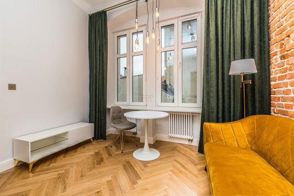 Przyjemne, ciche dwa pokoje w ścisłym centrum - Zdjęcie 1