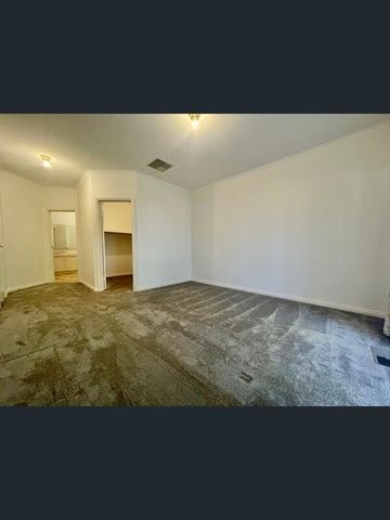 Burwood - Photo 5