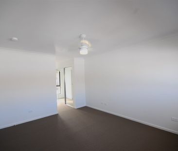 Modern 3/2/3 Townhouse in the Heart of Richlands - Photo 2