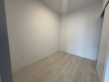For Lease - 4878 Powers Common Unit# 222, Burlington, Ontario - Photo 2