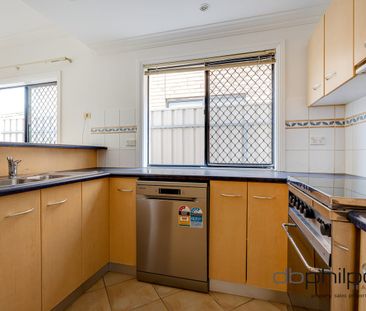 Space, style, and a superb location! - Photo 2