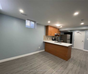 Detached Home For Lease | E8068316 - Photo 2