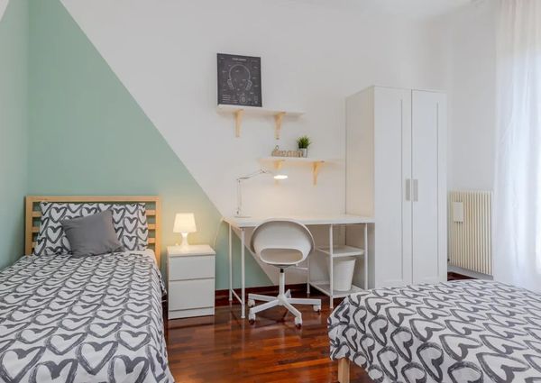 Via Urbino, Padova, Veneto 35142