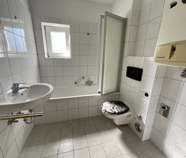 Helle 2-Zimmer-Wohnung mit Badewanne im grünen Voslapp! - Photo 1