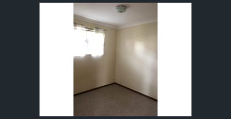 Two bedroom unit in a handy location - Photo 2