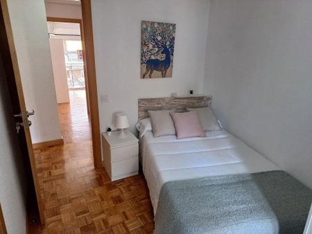 Calle de Maseda, Madrid, Community of Madrid 28039 - Photo 3