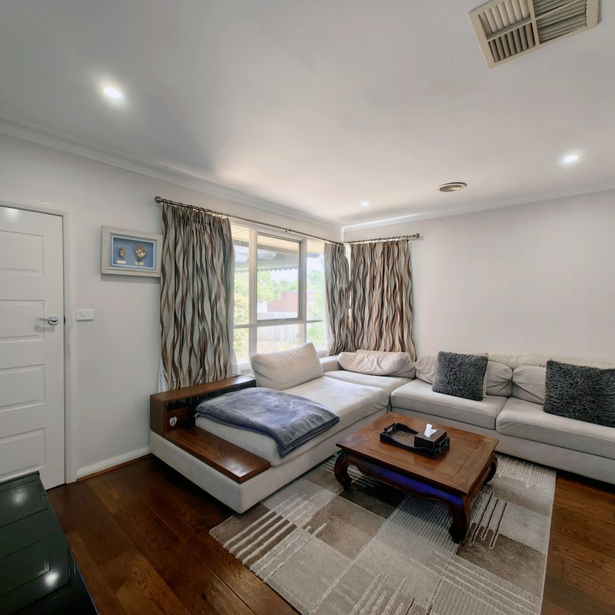 33 Cleary Court, Clayton South VIC 3169 - House For Rent | Domain - Photo 1