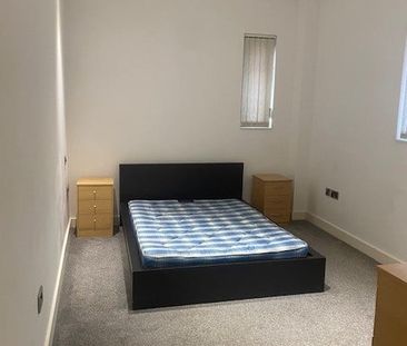 2 Bed Flat, Malta Street, M4 - Photo 2