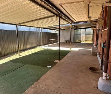 Family Home with Front & Rear Gardens - Photo 1