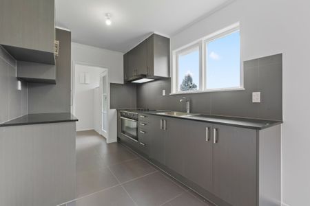 4 BEDROOM - NEWLY RENOVATED - LOTS OF STORAGE - Photo 5