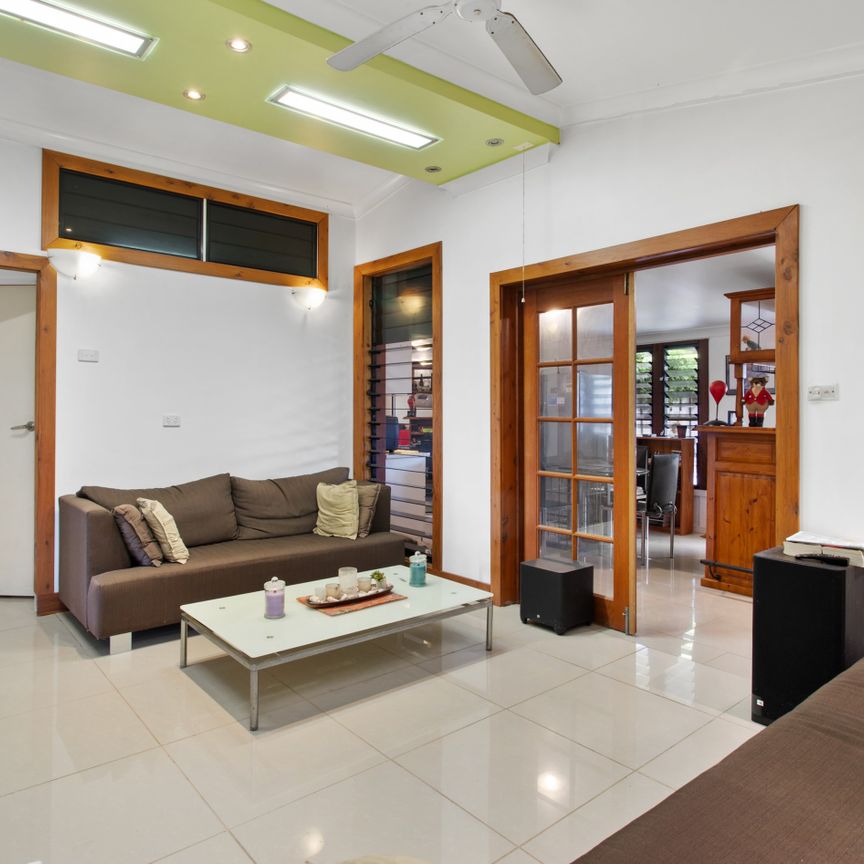 Waterfront Living! - Photo 1