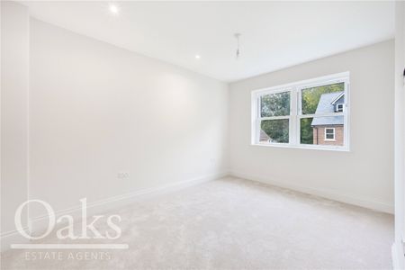 Park Road, Kenley, Surrey - Photo 3