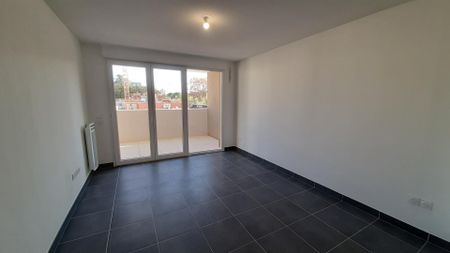 location Appartement T2 DE 40m² À CASTELNAU LE LEZ - Photo 4