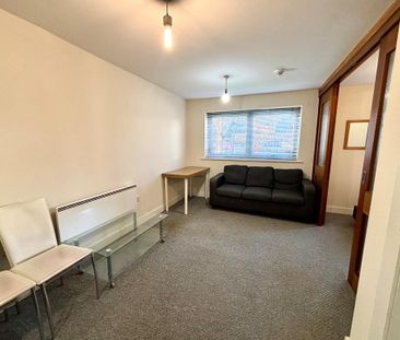 Studio to rent - Photo 2