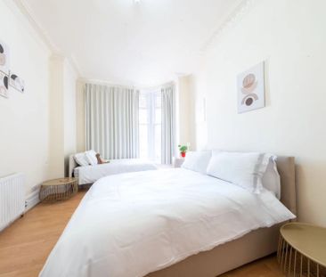 Fortess Road, London - Photo 2