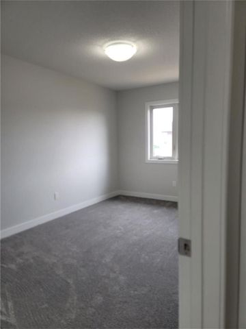 For Lease - 3380 Singleton Avenue Unit# 95, London South, Ontario - Photo 2