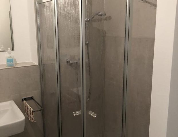 Helle und moderne 3-Zimmer-Wohnung in Escheresheim zur Zwischenmi - Foto 1