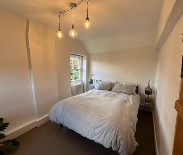 4 bedroom cottage to rent - Photo 1