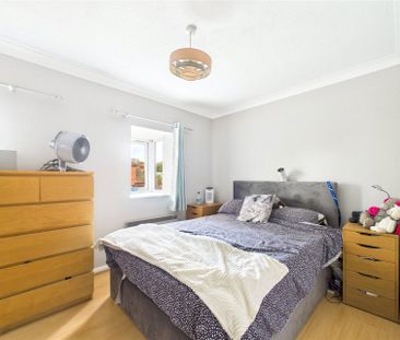 1 bedroom House in Simkins Close, Winkfield Row - Photo 6