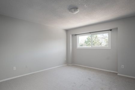 For Lease - 320 Westminster Avenue Unit# 124, London South, Ontario - Photo 3