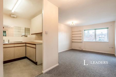 2 bedroom flat to rent - Photo 3