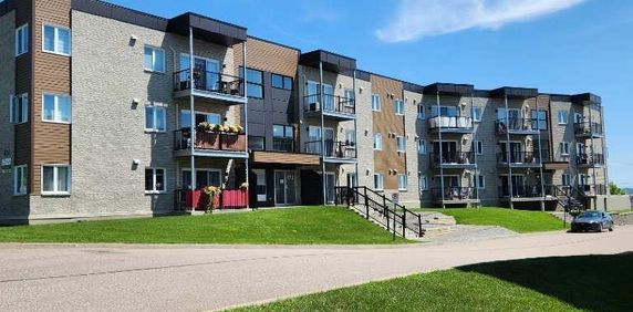 **4 ½**RUE ASTRID/NOUVEAU Secteur Charlesbourg - Photo 2