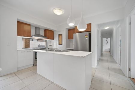 1 Bindra Street,HOLMVIEW - Photo 3