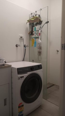Chippendale - Photo 3