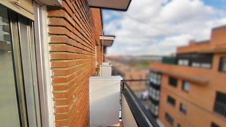 Piso de alquiler en Puerta del Ángel - Photo 3