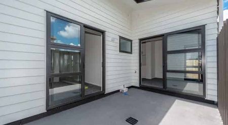Great CBD location close to Hospital - Photo 3