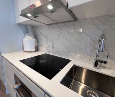 For Lease - 180 Front Street Unit# #2216, Toronto, Ontario - Photo 6